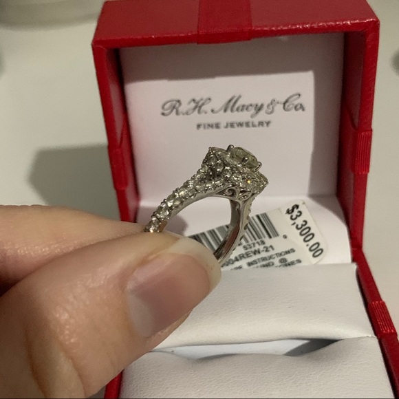 1.5 Carat Diamond Ring FINAL PRICE DROP - Picture 5 of 10